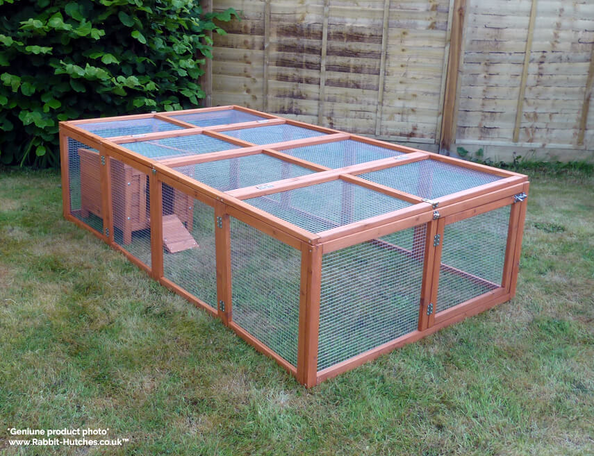 large folding run with a hutch